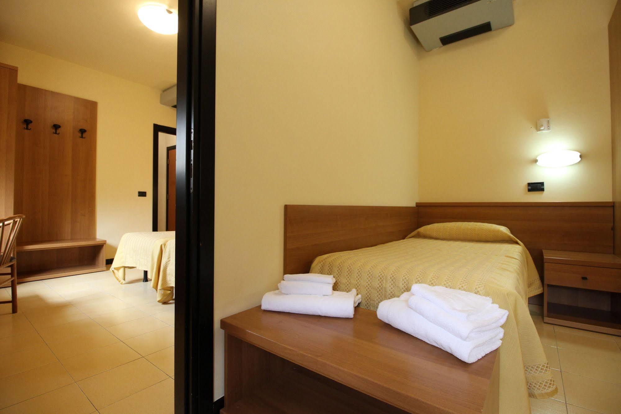 Hotel Italia Occhiobello Eksteriør billede